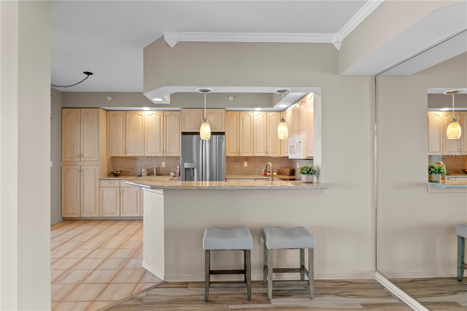 Image 18 of 54 For 4717 Dolphin Cay Lane S 507