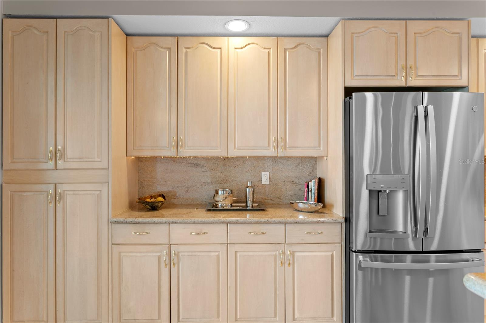 Image 20 of 54 For 4717 Dolphin Cay Lane S 507