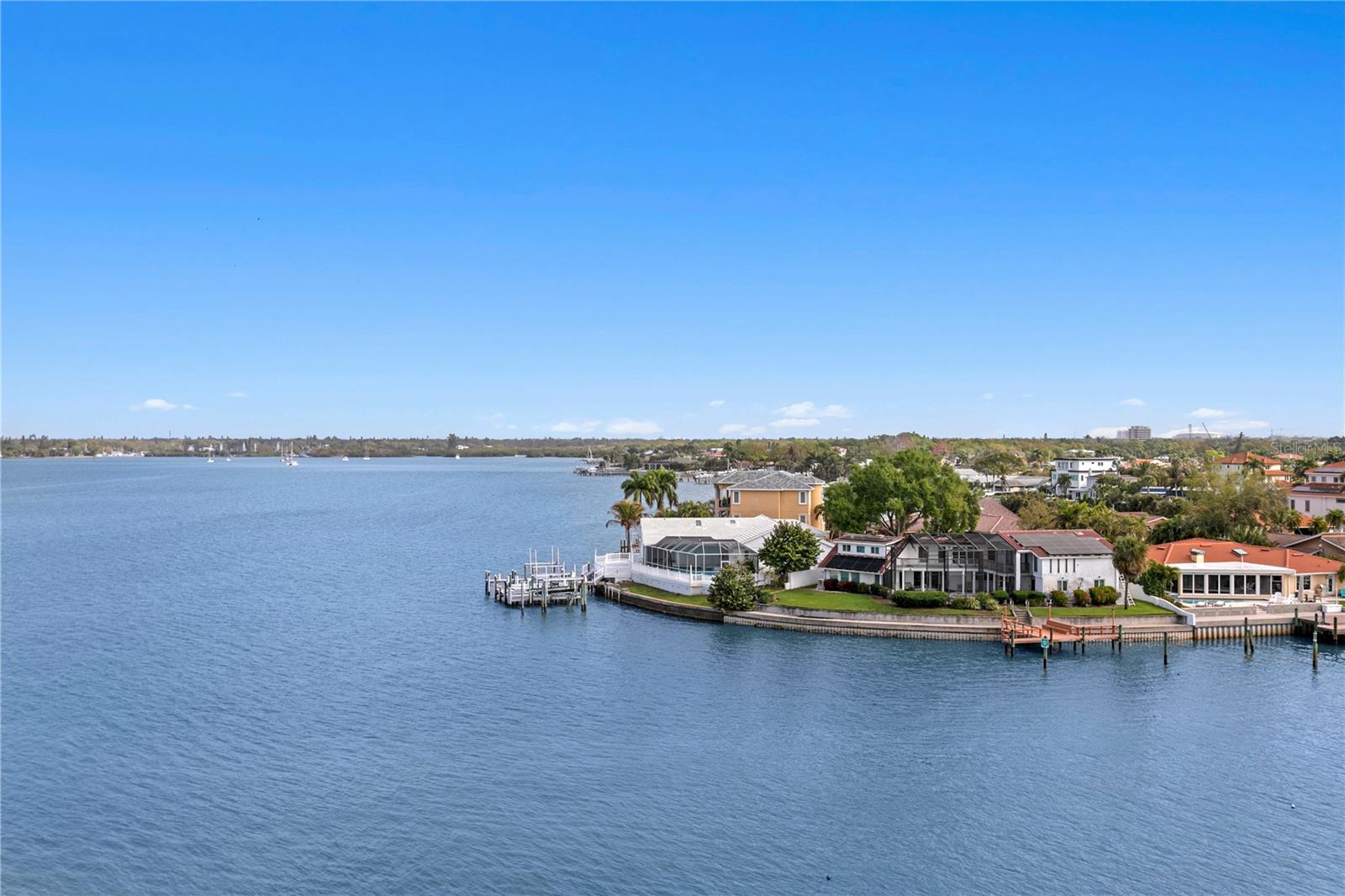 Image 6 of 54 For 4717 Dolphin Cay Lane S 507