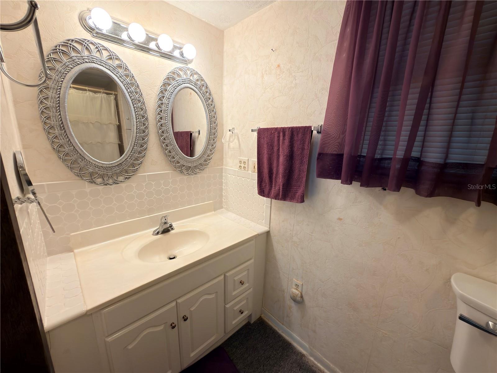 Image 13 of 23 For 6135 Oneida Street