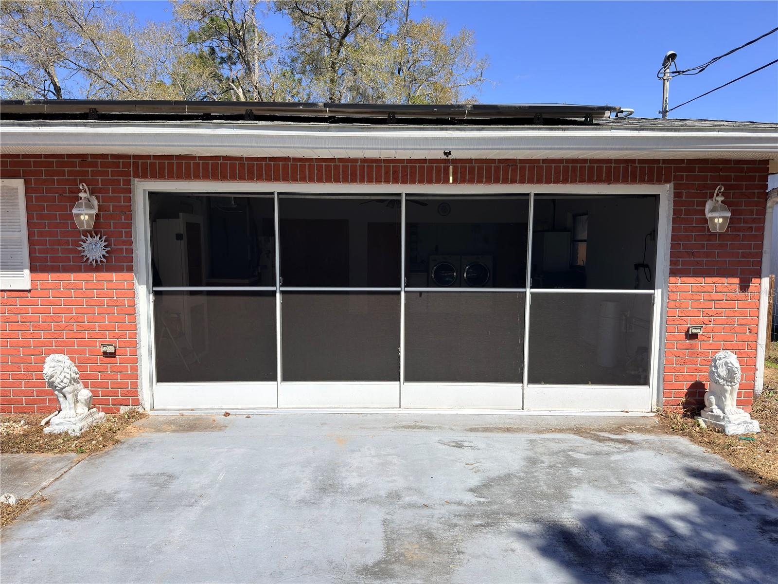 Image 2 of 23 For 6135 Oneida Street