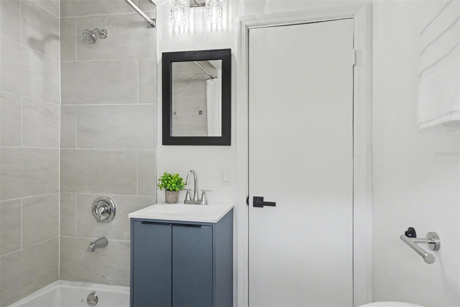 Image 10 of 23 For 2318 Carroll Place