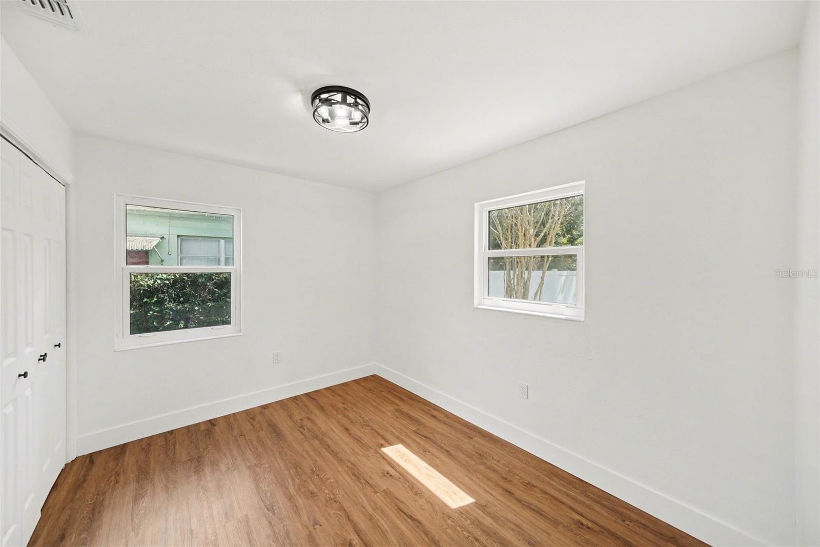 Image 11 of 23 For 2318 Carroll Place