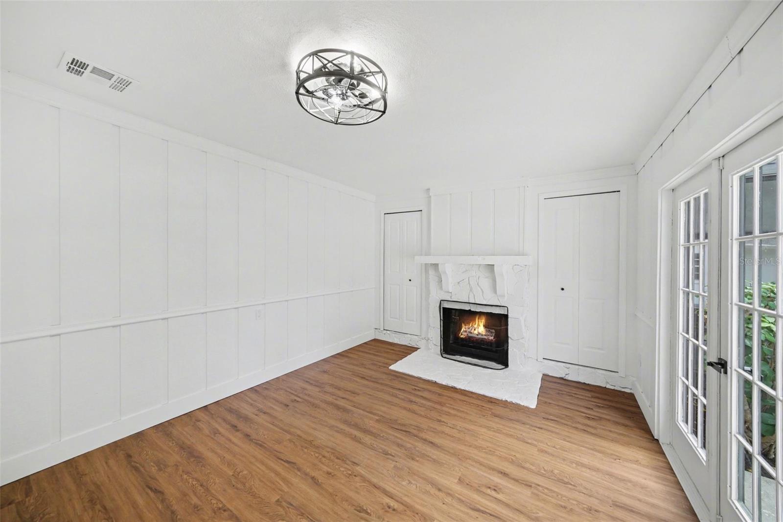 Image 13 of 23 For 2318 Carroll Place