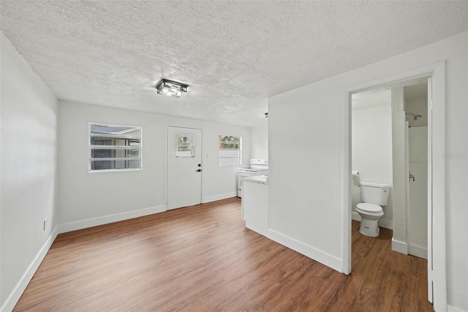 Image 19 of 23 For 2318 Carroll Place