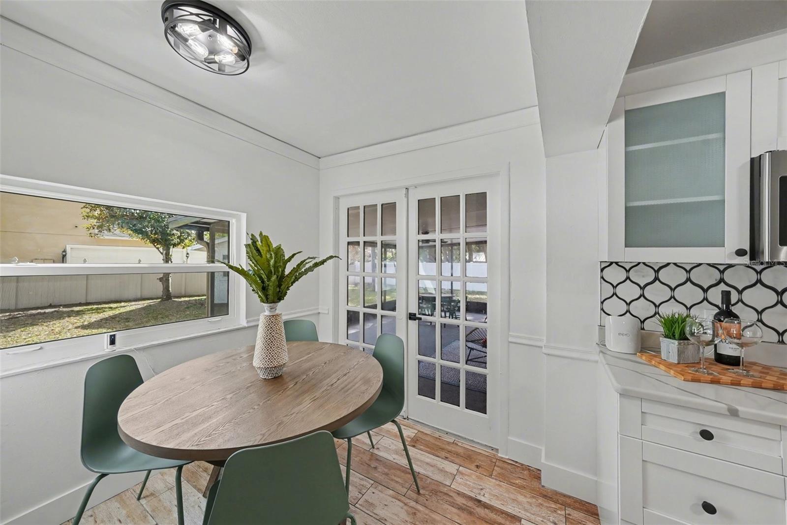 Image 7 of 23 For 2318 Carroll Place