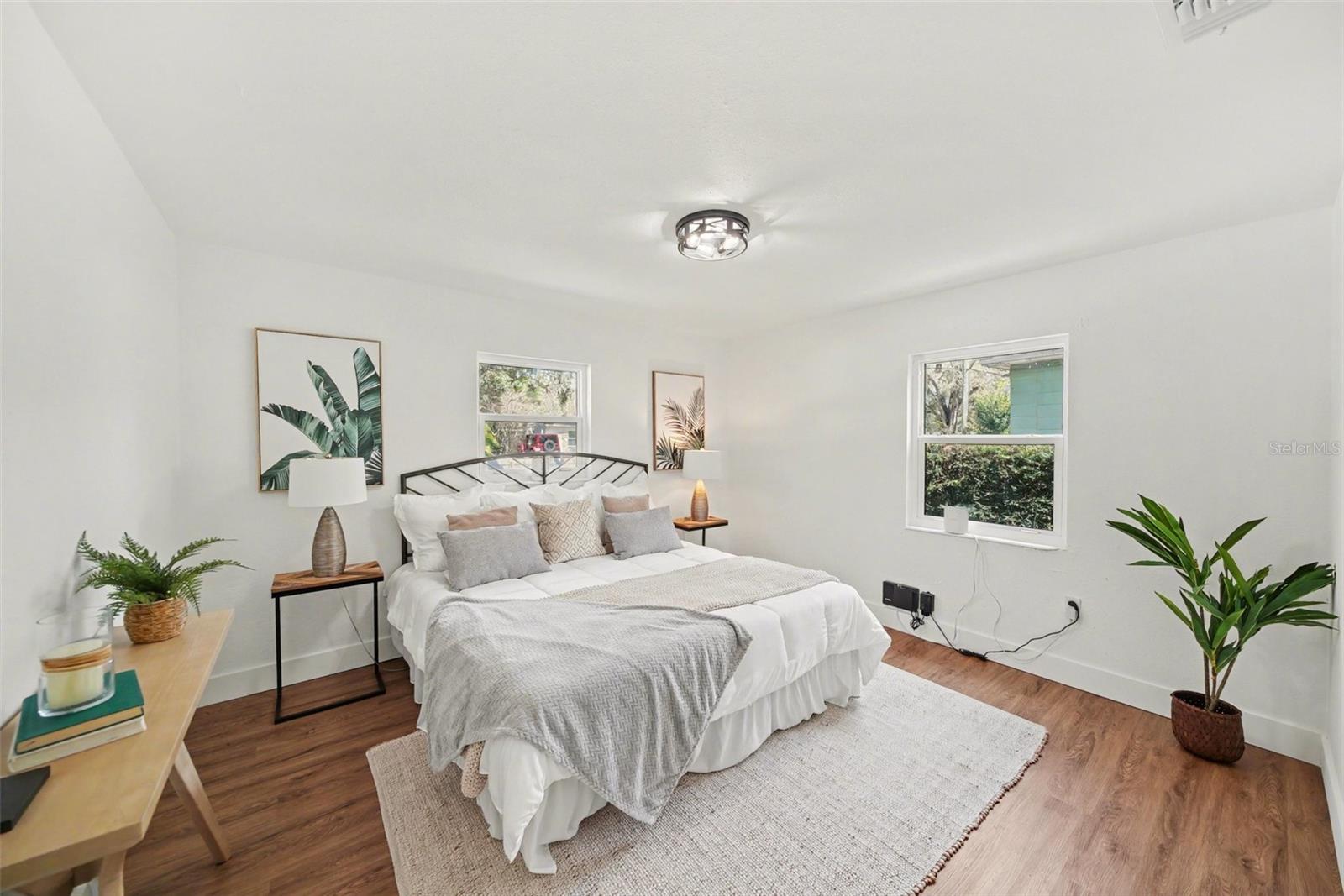 Image 8 of 23 For 2318 Carroll Place