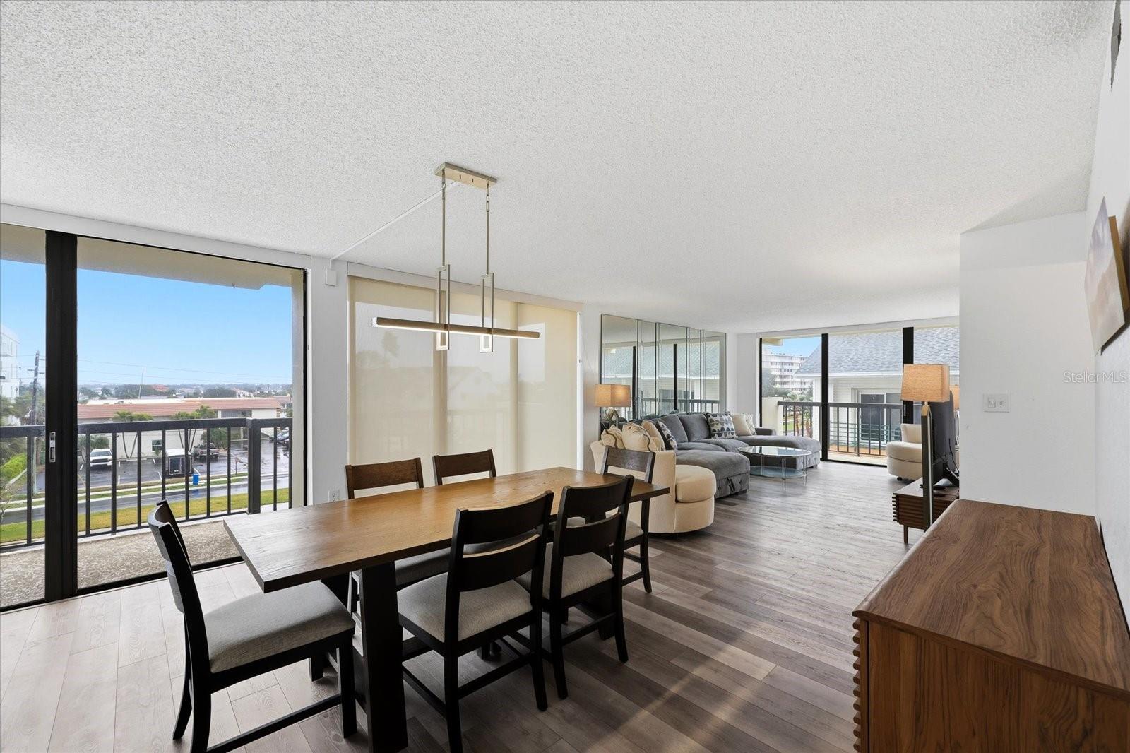 Image 18 of 31 For 400 Island Way 312