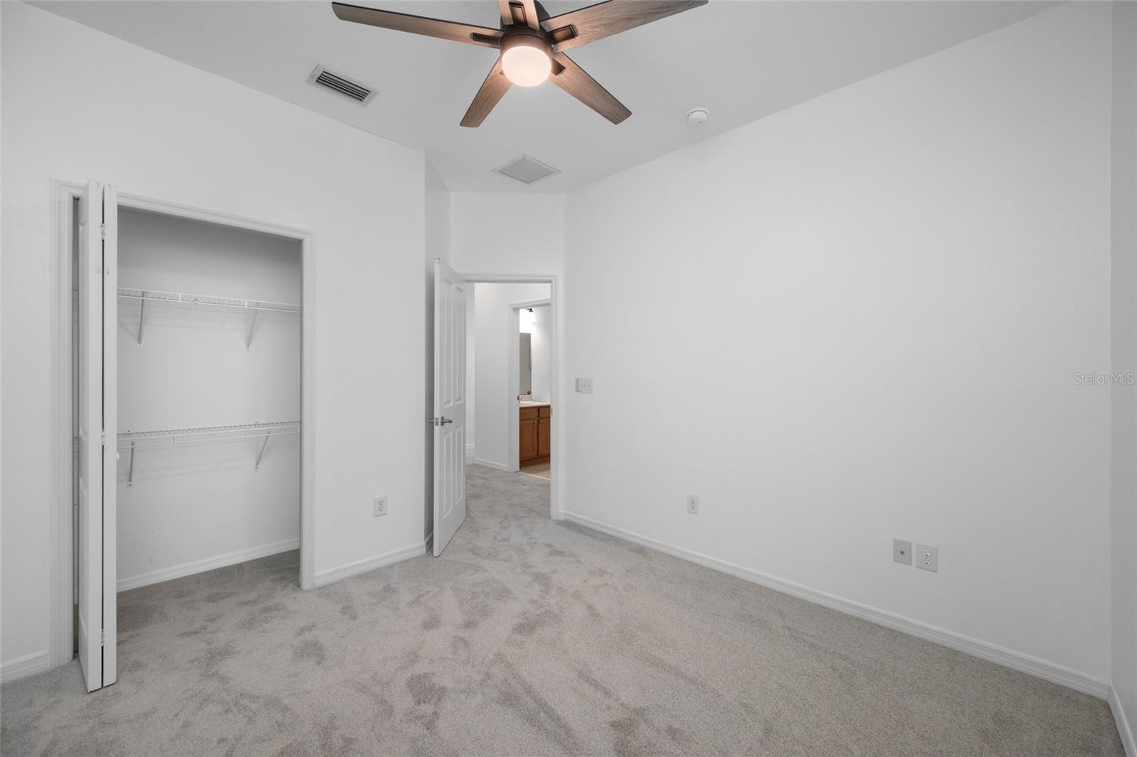 Image 40 of 52 For 11560 Fountainhead Drive