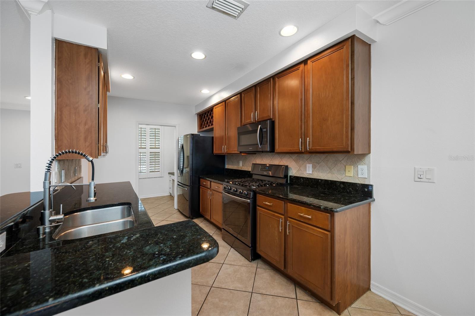 Image 6 of 52 For 11560 Fountainhead Drive