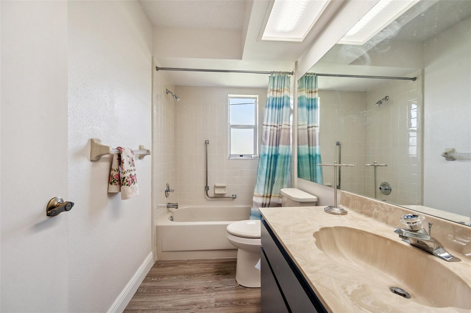 Image 22 of 42 For 4712 Coachmen Road