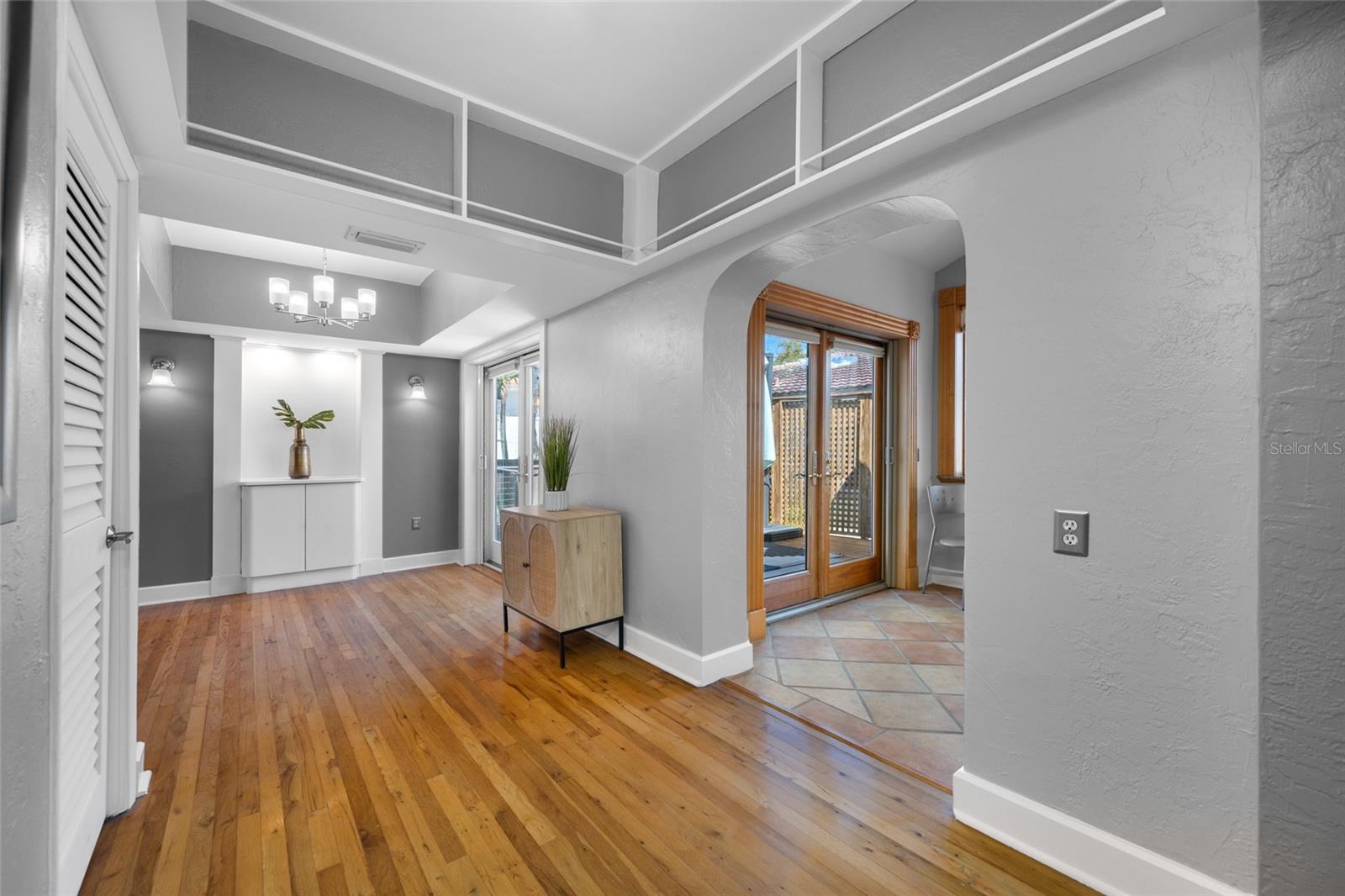 Image 20 of 76 For 205 25th Avenue Ne