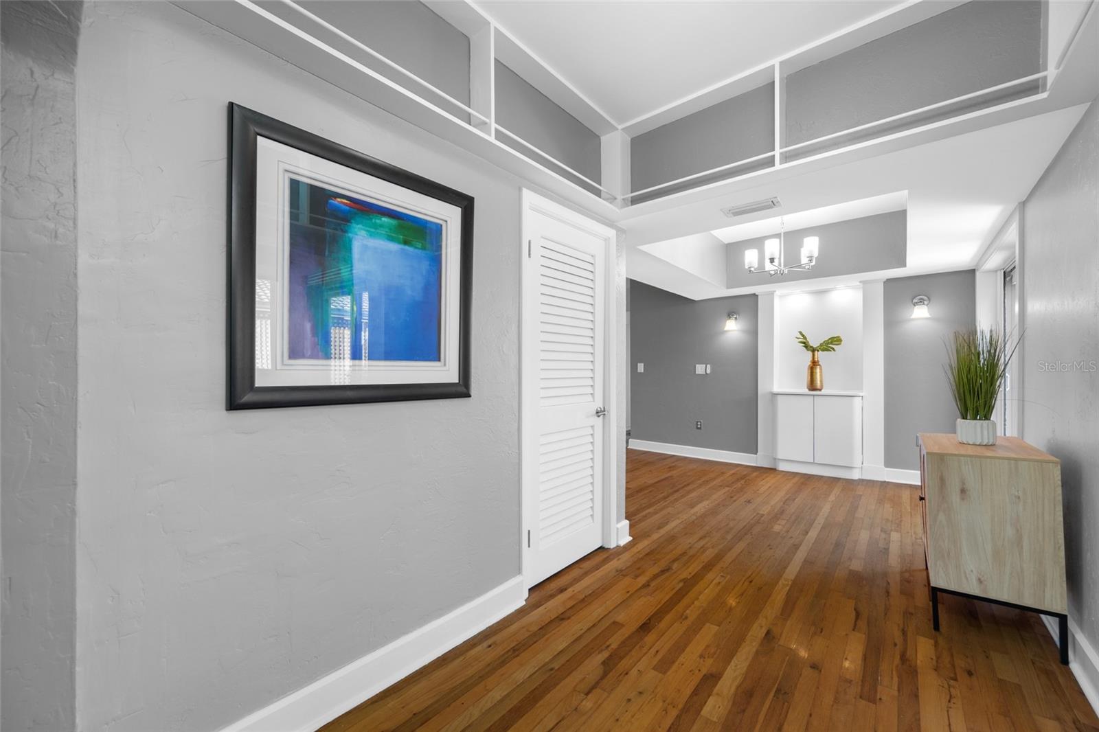 Image 22 of 76 For 205 25th Avenue Ne