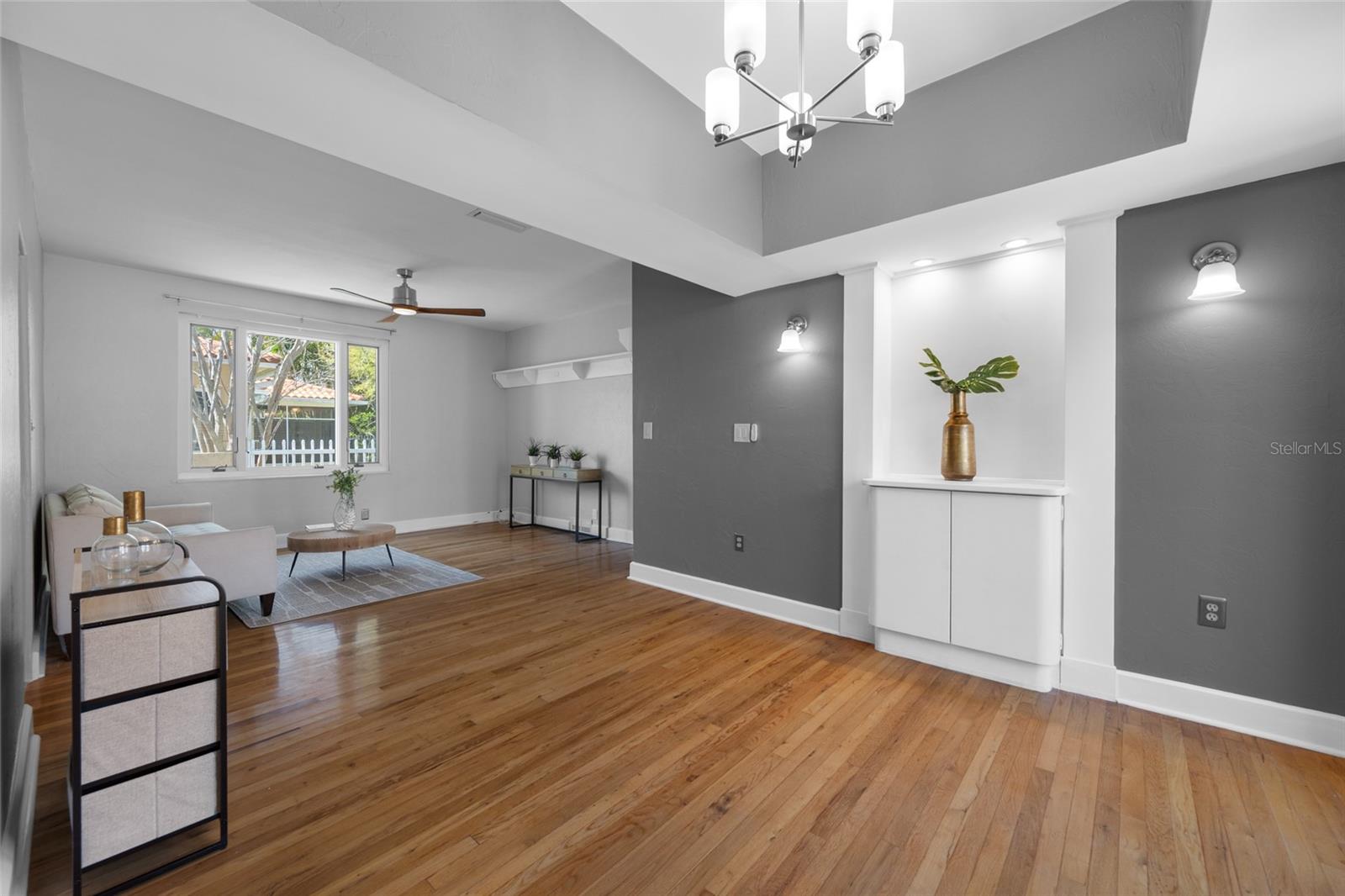 Image 24 of 76 For 205 25th Avenue Ne