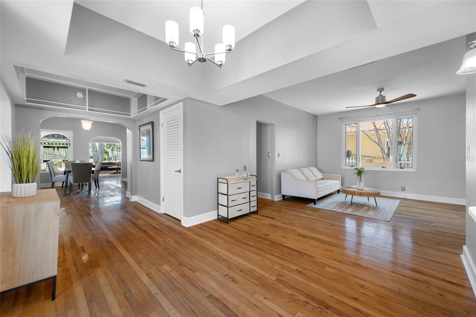 Image 25 of 76 For 205 25th Avenue Ne