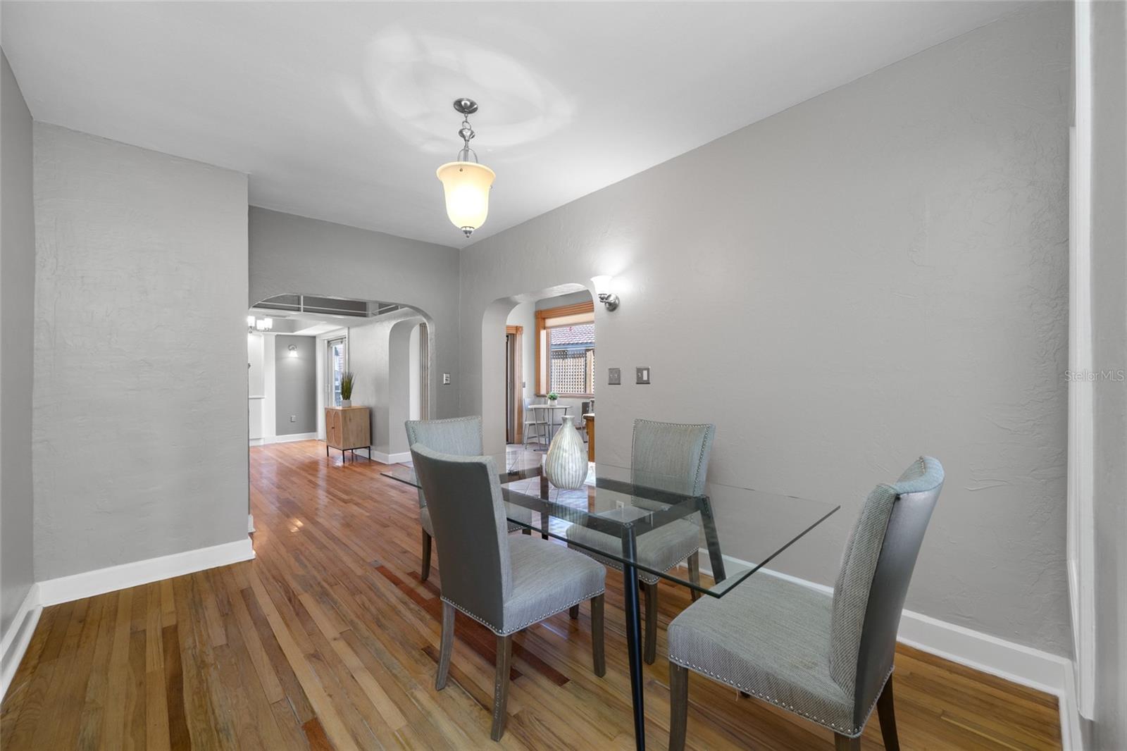 Image 57 of 76 For 205 25th Avenue Ne