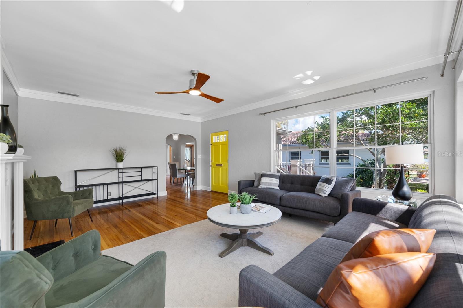 Image 6 of 76 For 205 25th Avenue Ne