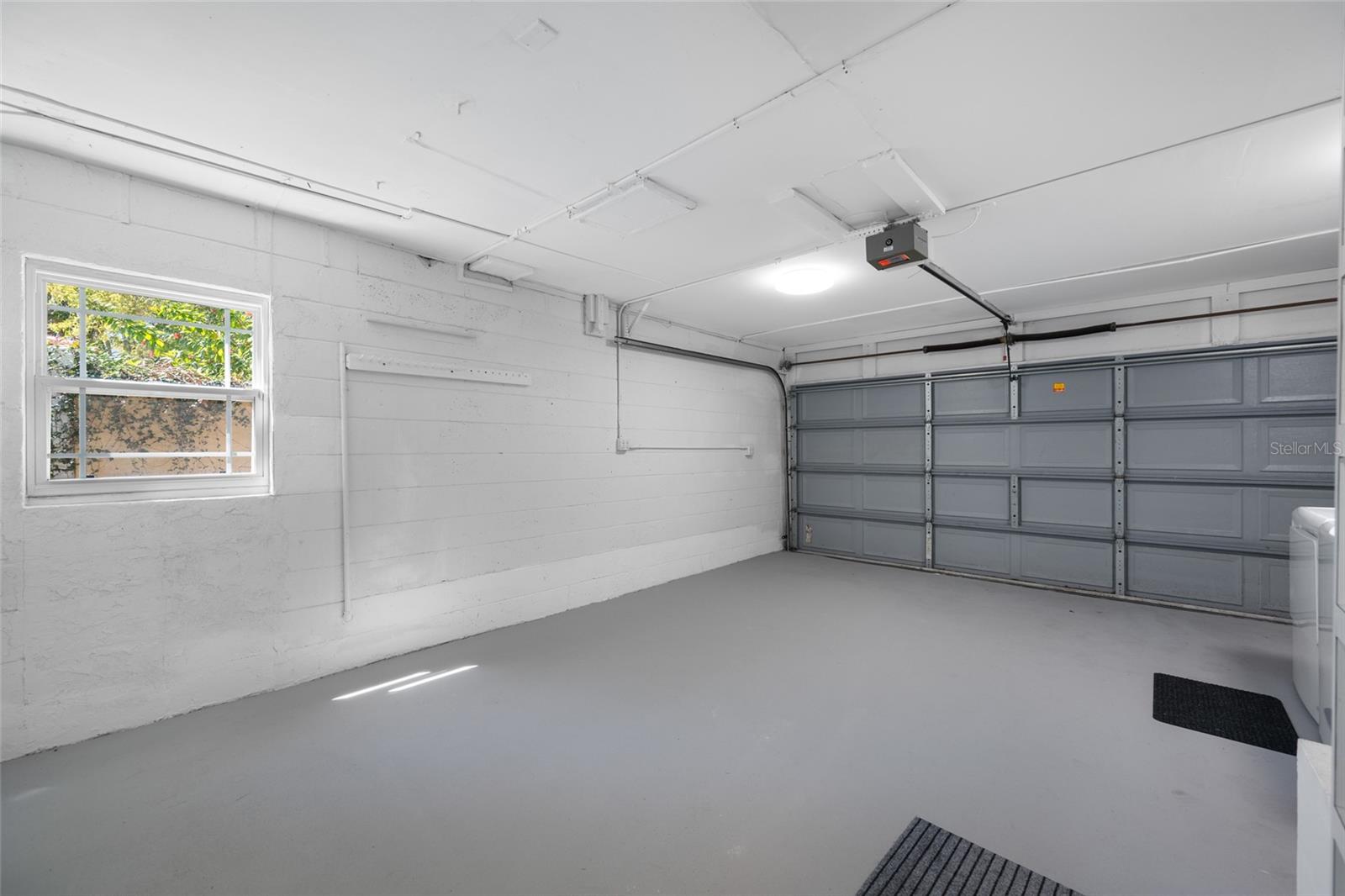 Image 60 of 76 For 205 25th Avenue Ne