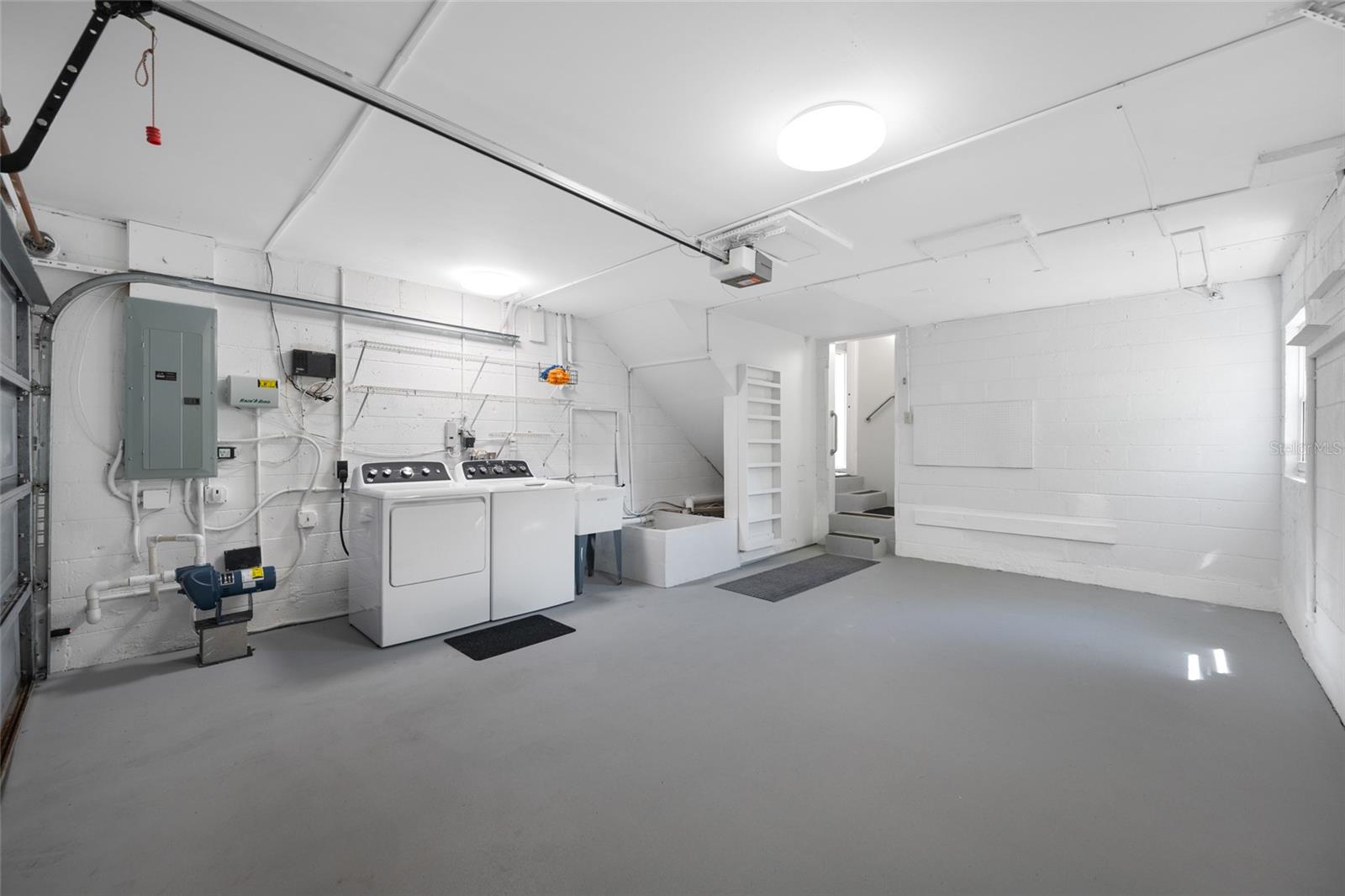 Image 62 of 76 For 205 25th Avenue Ne