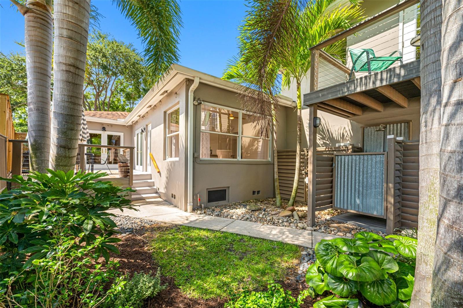 Image 70 of 76 For 205 25th Avenue Ne