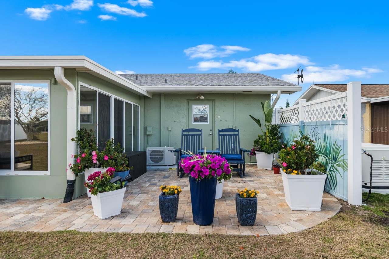 Image 24 of 34 For 1728 Coco Palm Circle