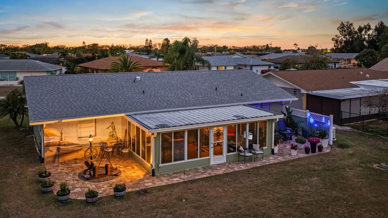 Image 26 of 34 For 1728 Coco Palm Circle