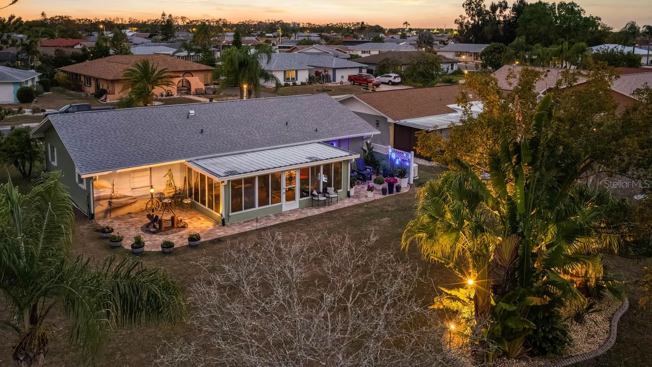 Image 27 of 34 For 1728 Coco Palm Circle