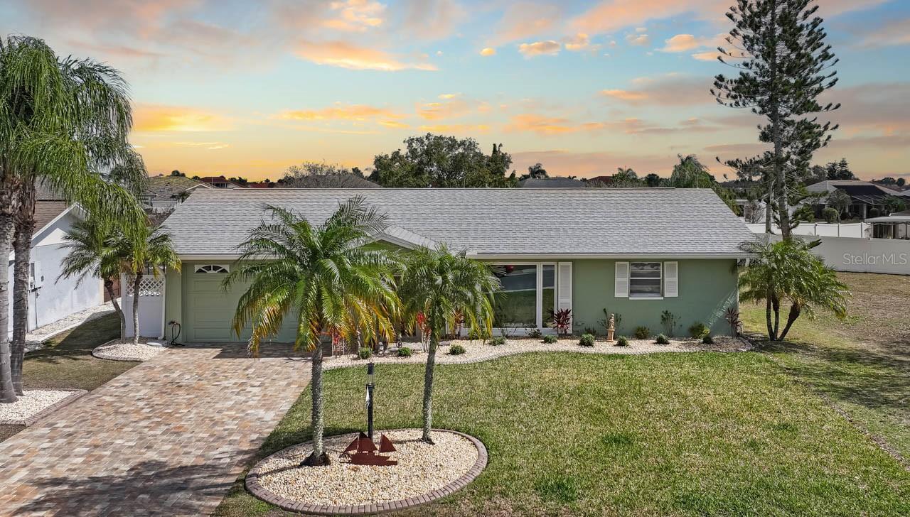 Image 30 of 34 For 1728 Coco Palm Circle