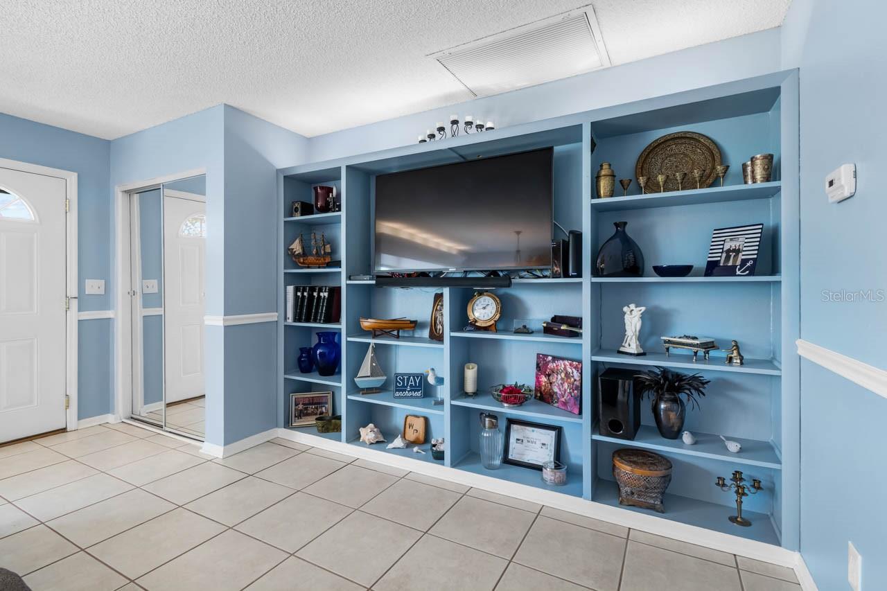 Image 8 of 34 For 1728 Coco Palm Circle