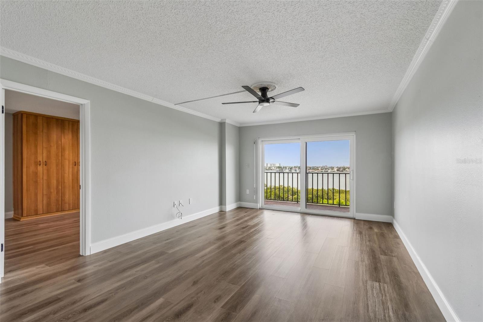 Image 10 of 49 For 7050 Sunset Drive S 605