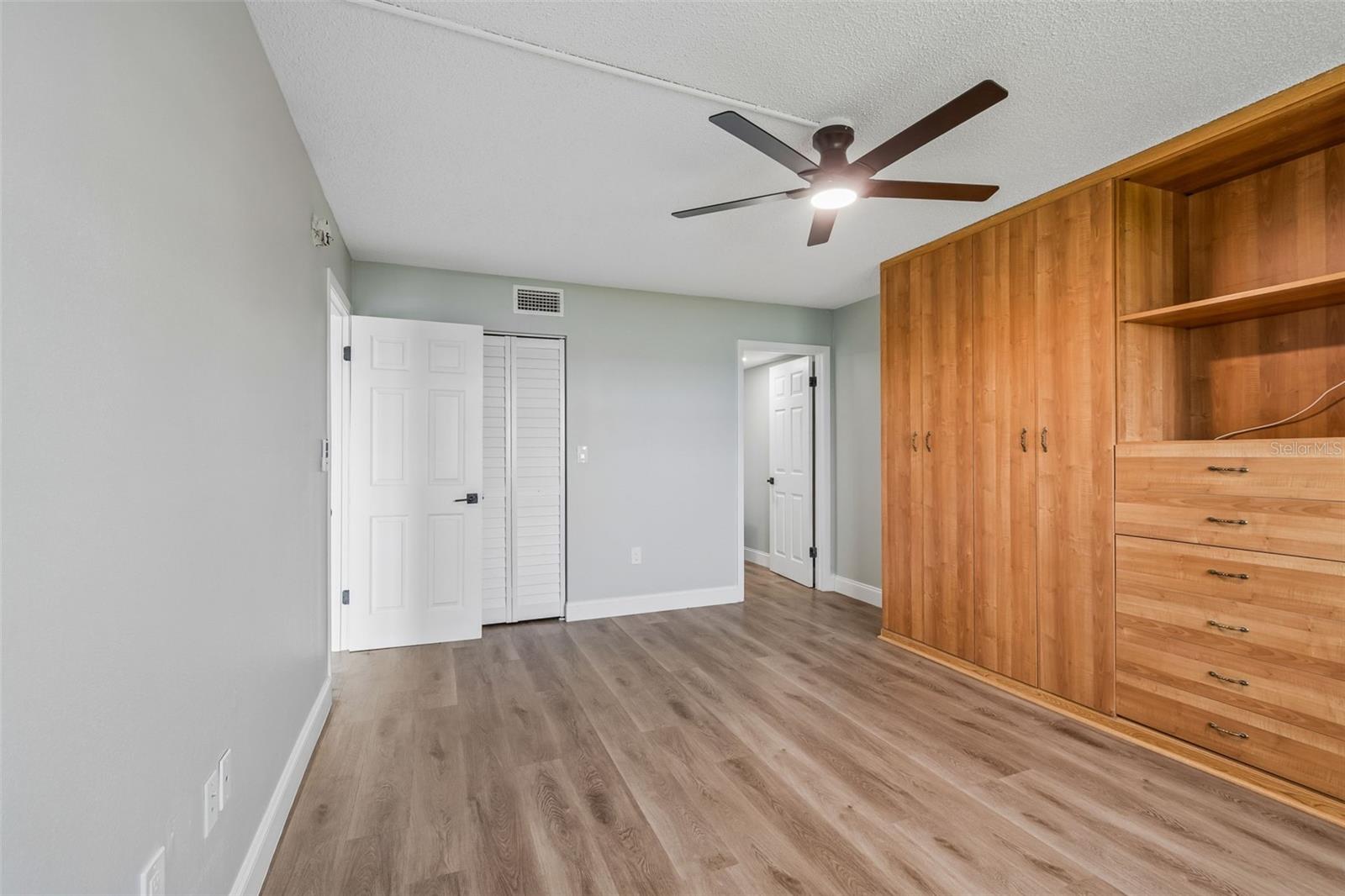 Image 14 of 49 For 7050 Sunset Drive S 605