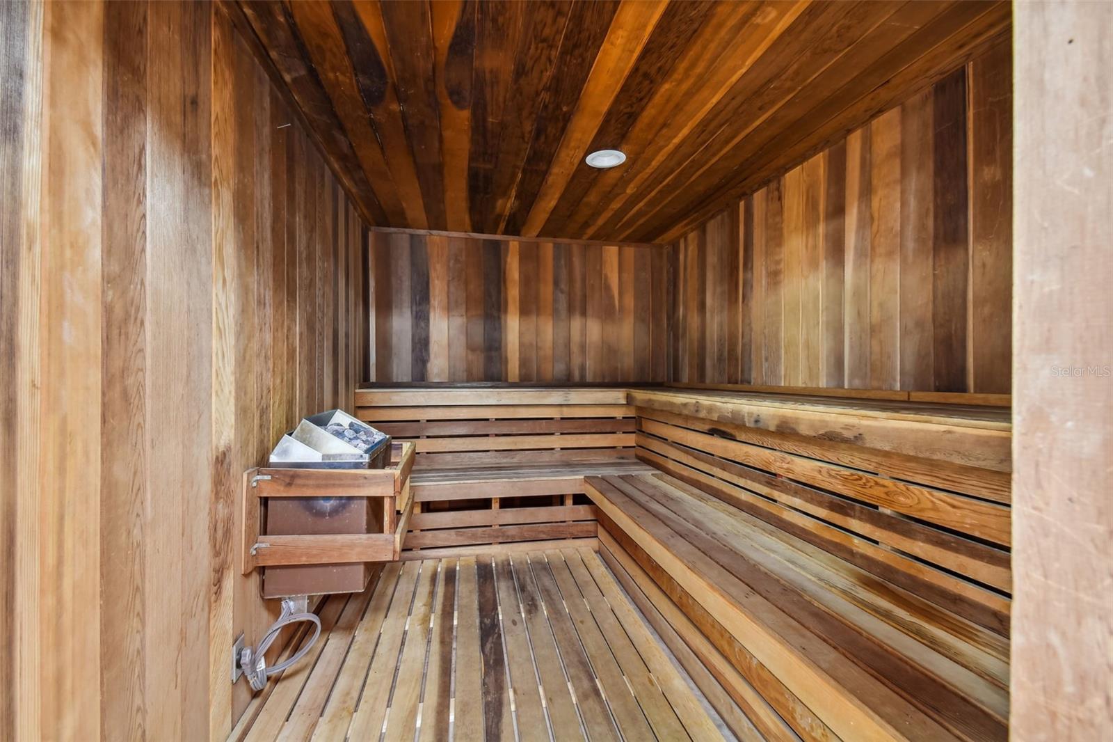 Image 31 of 49 For 7050 Sunset Drive S 605