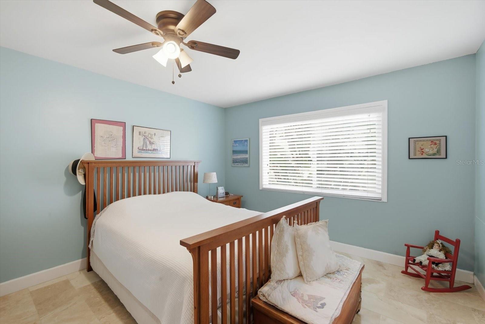 Image 12 of 24 For 2320 Aquabluff Place V274