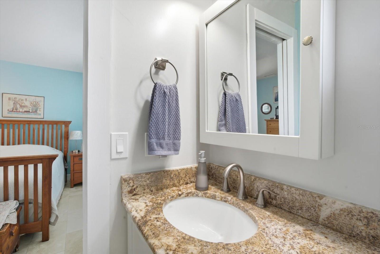 Image 15 of 24 For 2320 Aquabluff Place V274