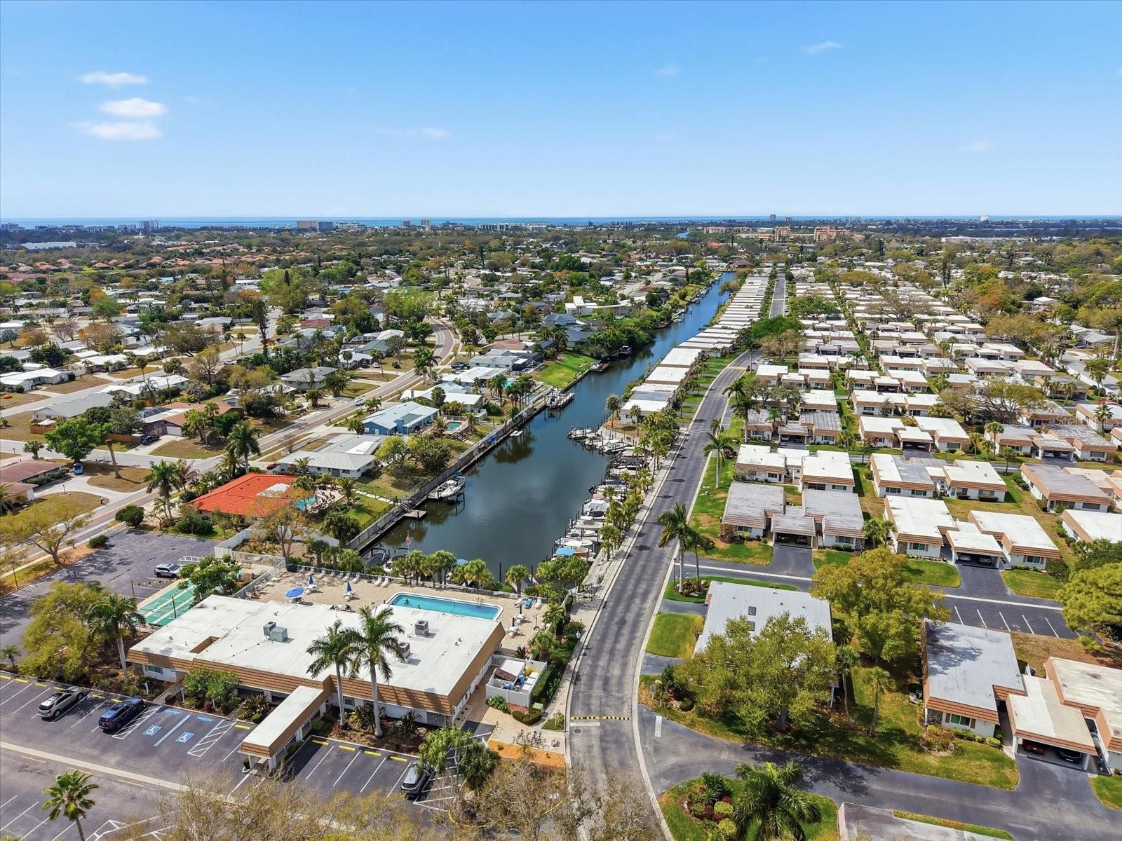 Image 22 of 24 For 2320 Aquabluff Place V274