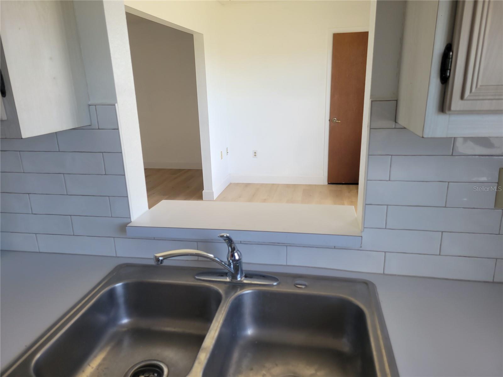 Image 15 of 32 For 9950 62nd Terrace N 404