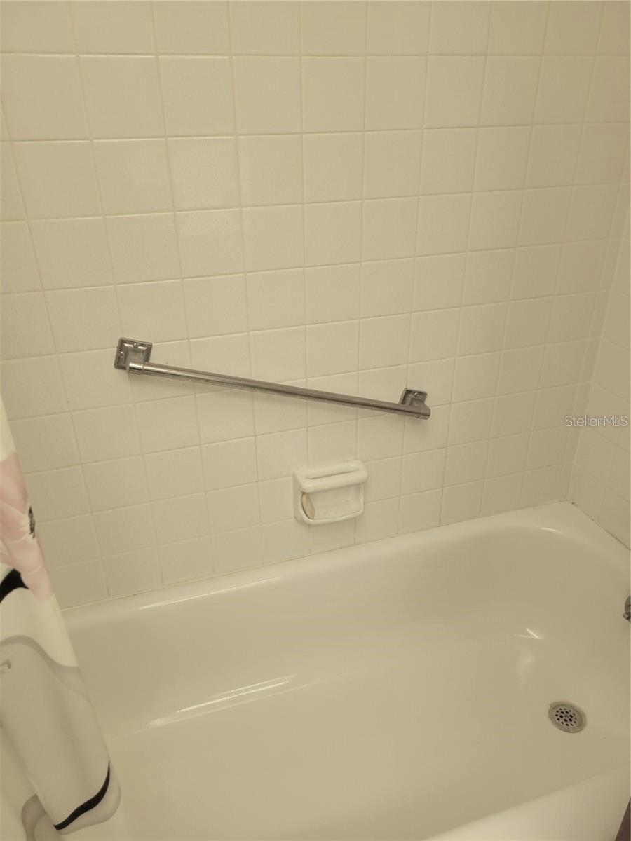 Image 18 of 32 For 9950 62nd Terrace N 404