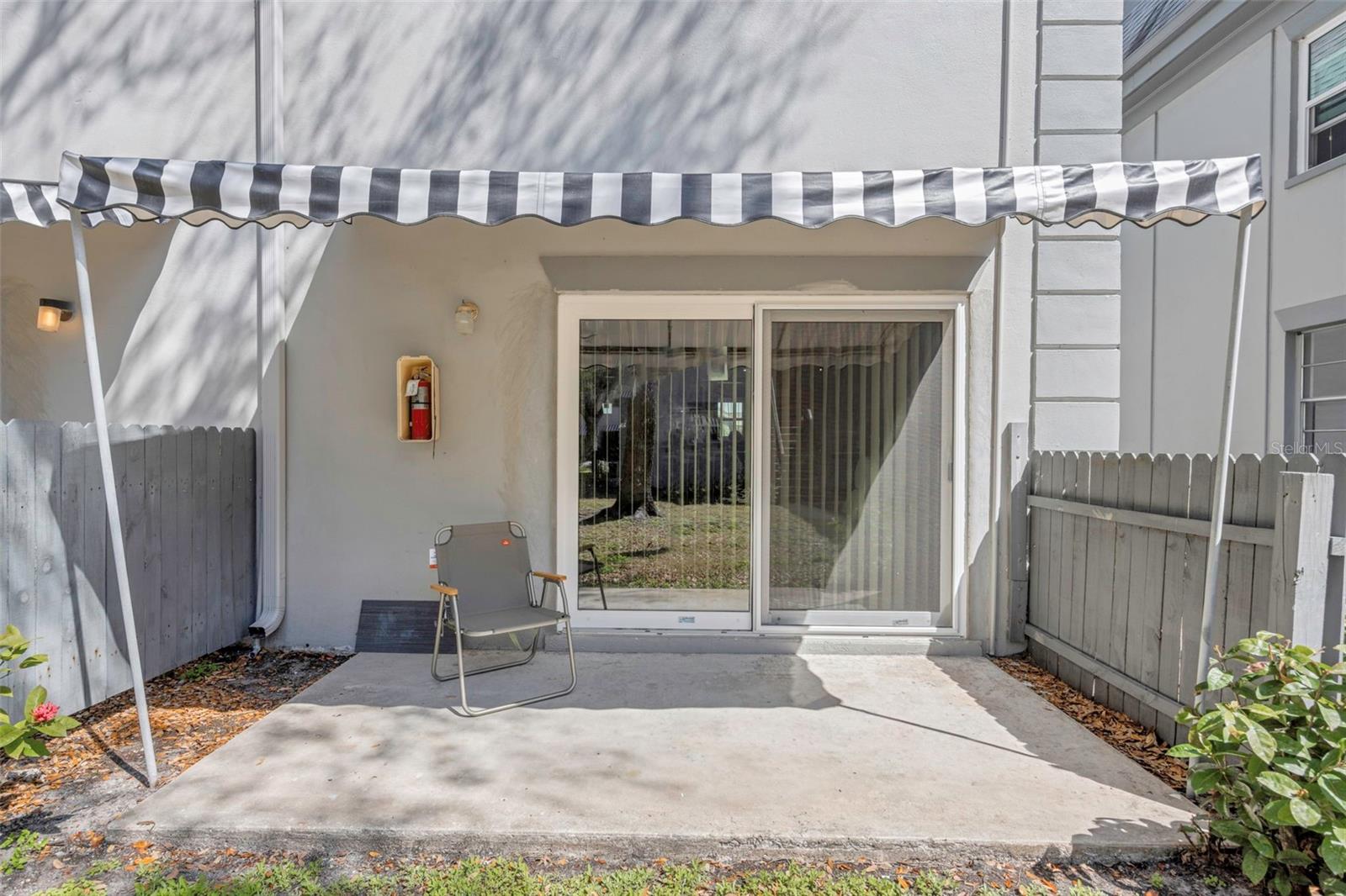 Image 10 of 24 For 6976 Sunset Drive S 6976