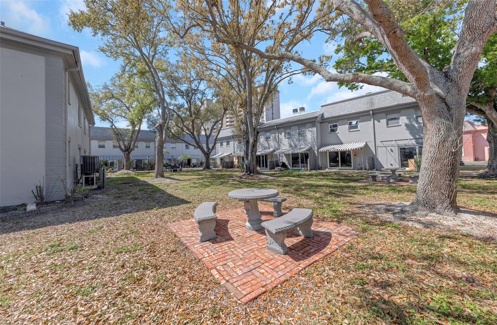 Image 23 of 24 For 6976 Sunset Drive S 6976