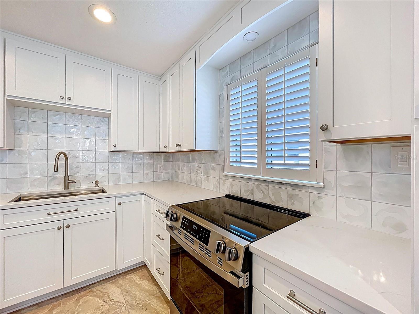 Image 8 of 83 For 250 126th Avenue 110