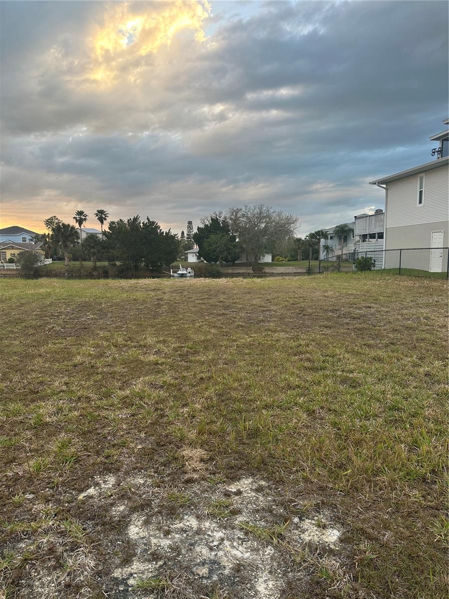 Image 15 of 21 For 3377 Oleander Drive