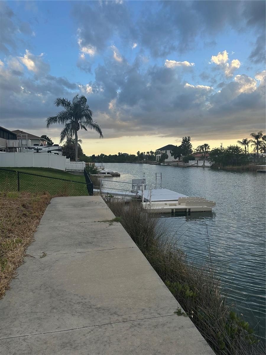 Image 4 of 21 For 3377 Oleander Drive