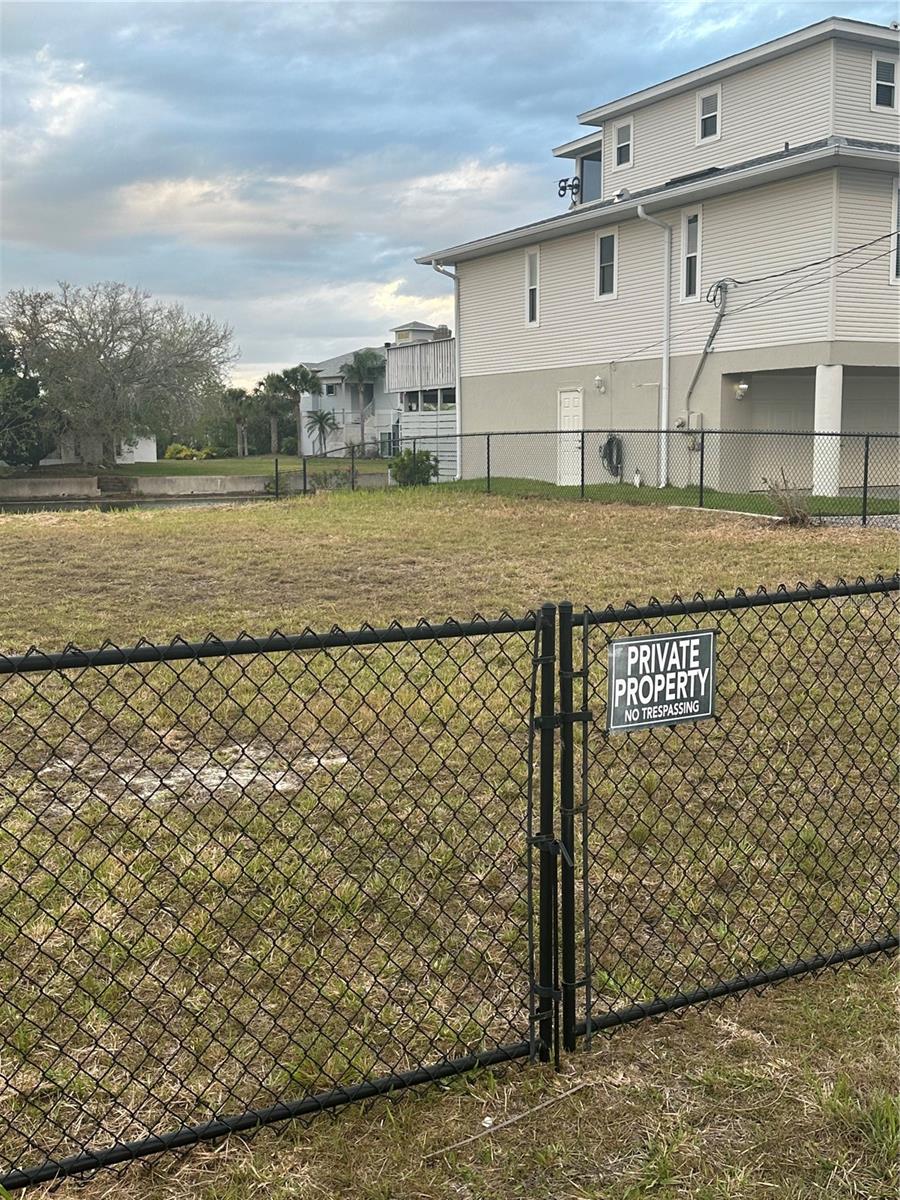 Image 8 of 21 For 3377 Oleander Drive