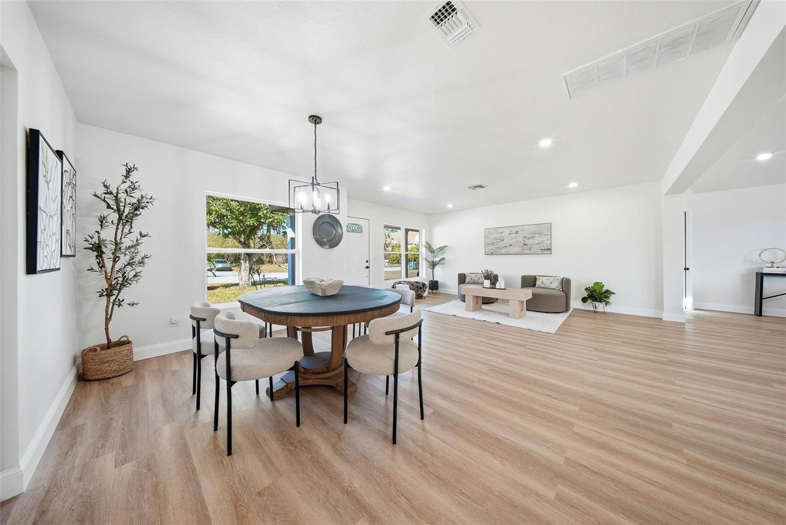 Image 11 of 59 For 327 Duncan Avenue