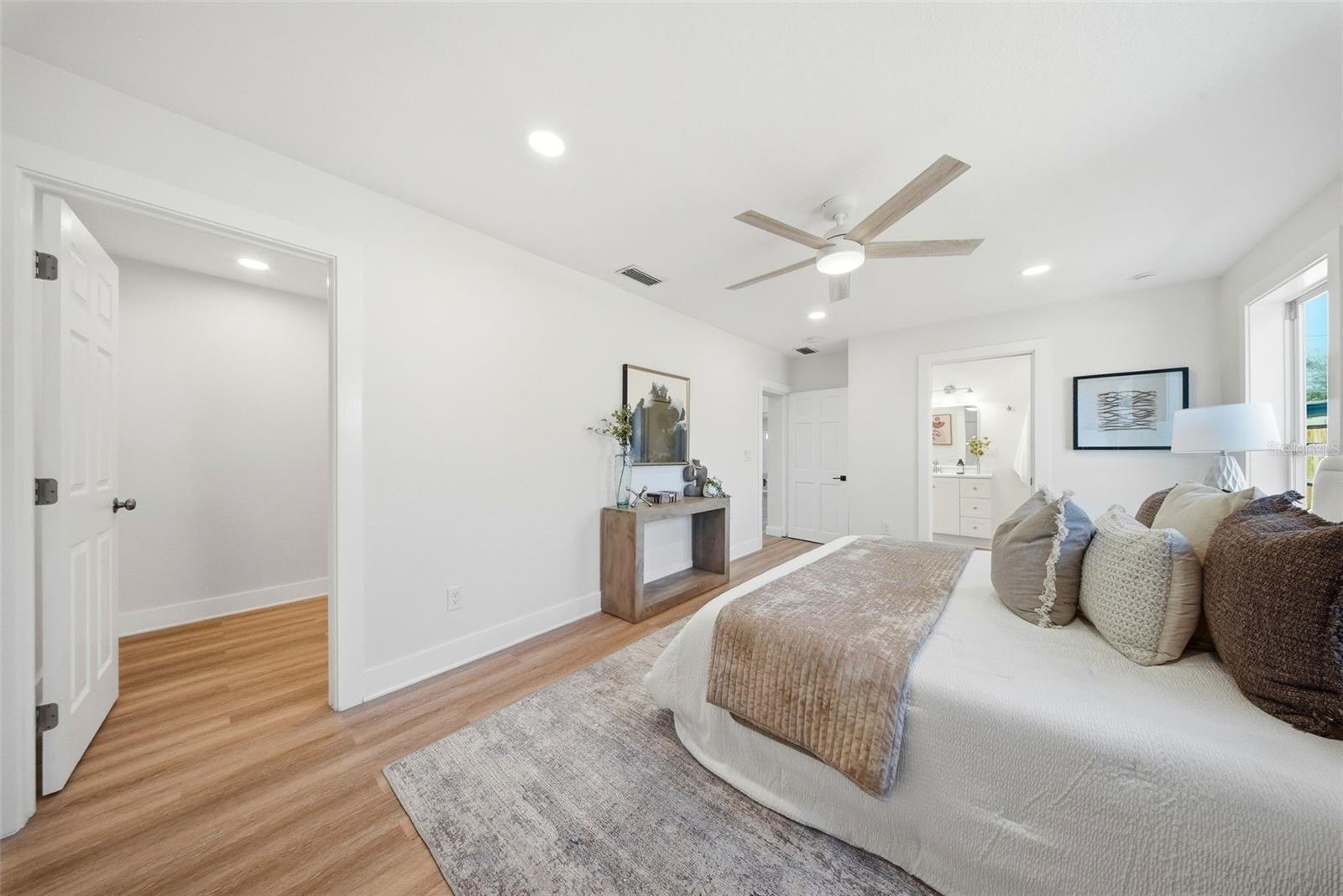 Image 25 of 59 For 327 Duncan Avenue