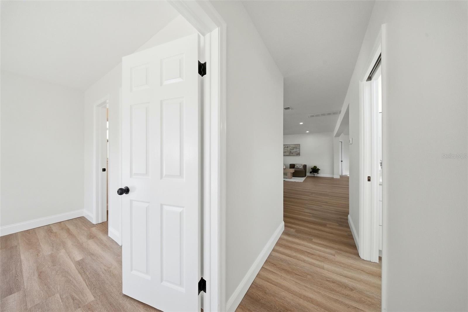 Image 29 of 59 For 327 Duncan Avenue