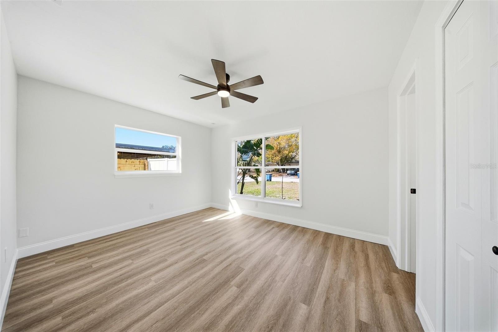 Image 30 of 59 For 327 Duncan Avenue