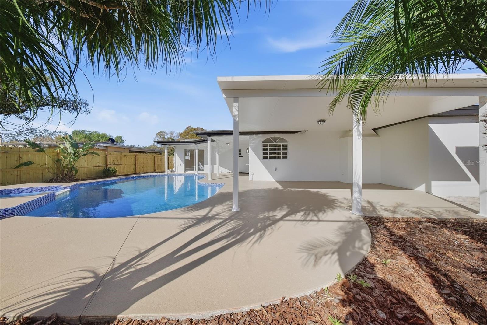 Image 40 of 59 For 327 Duncan Avenue