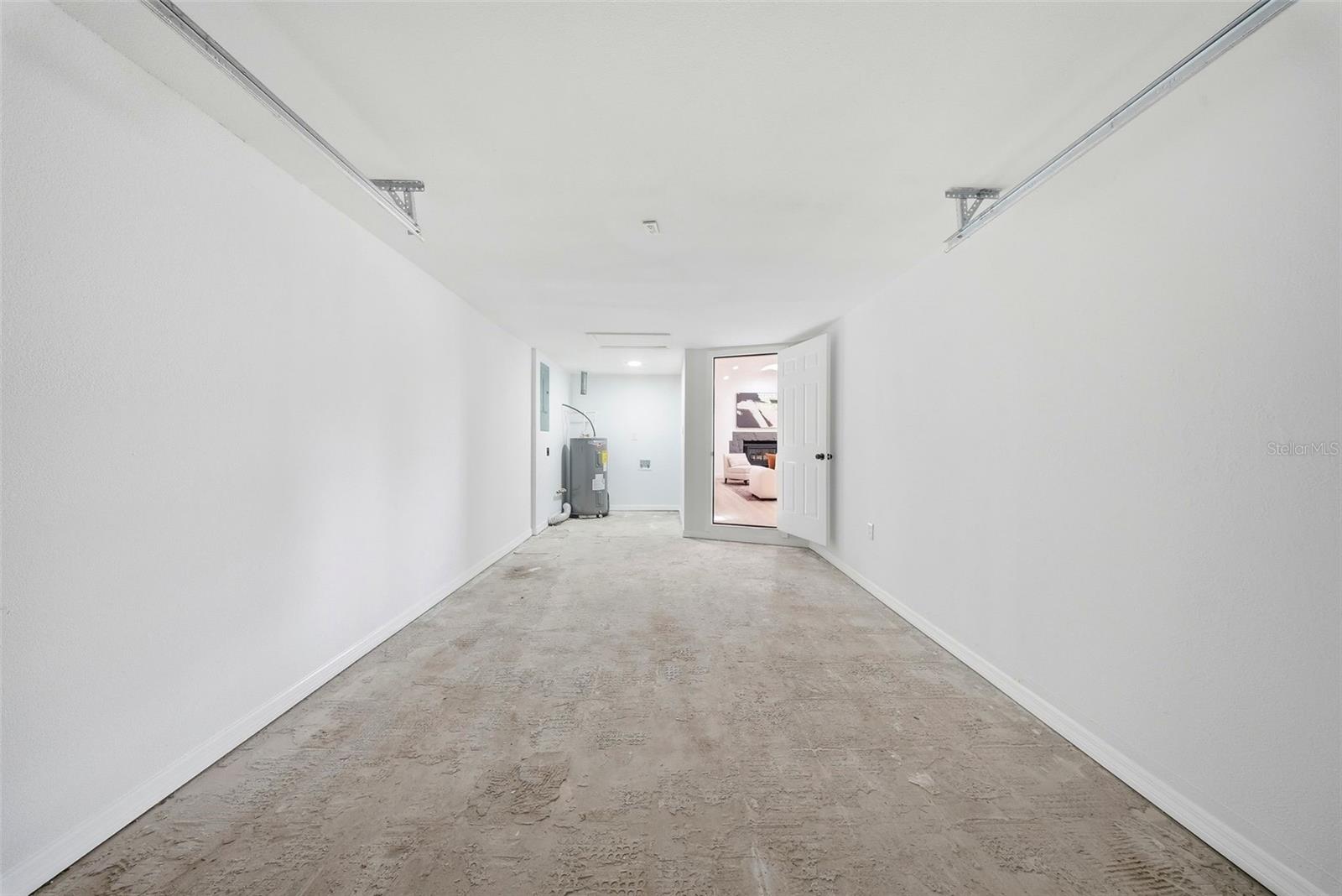 Image 45 of 59 For 327 Duncan Avenue