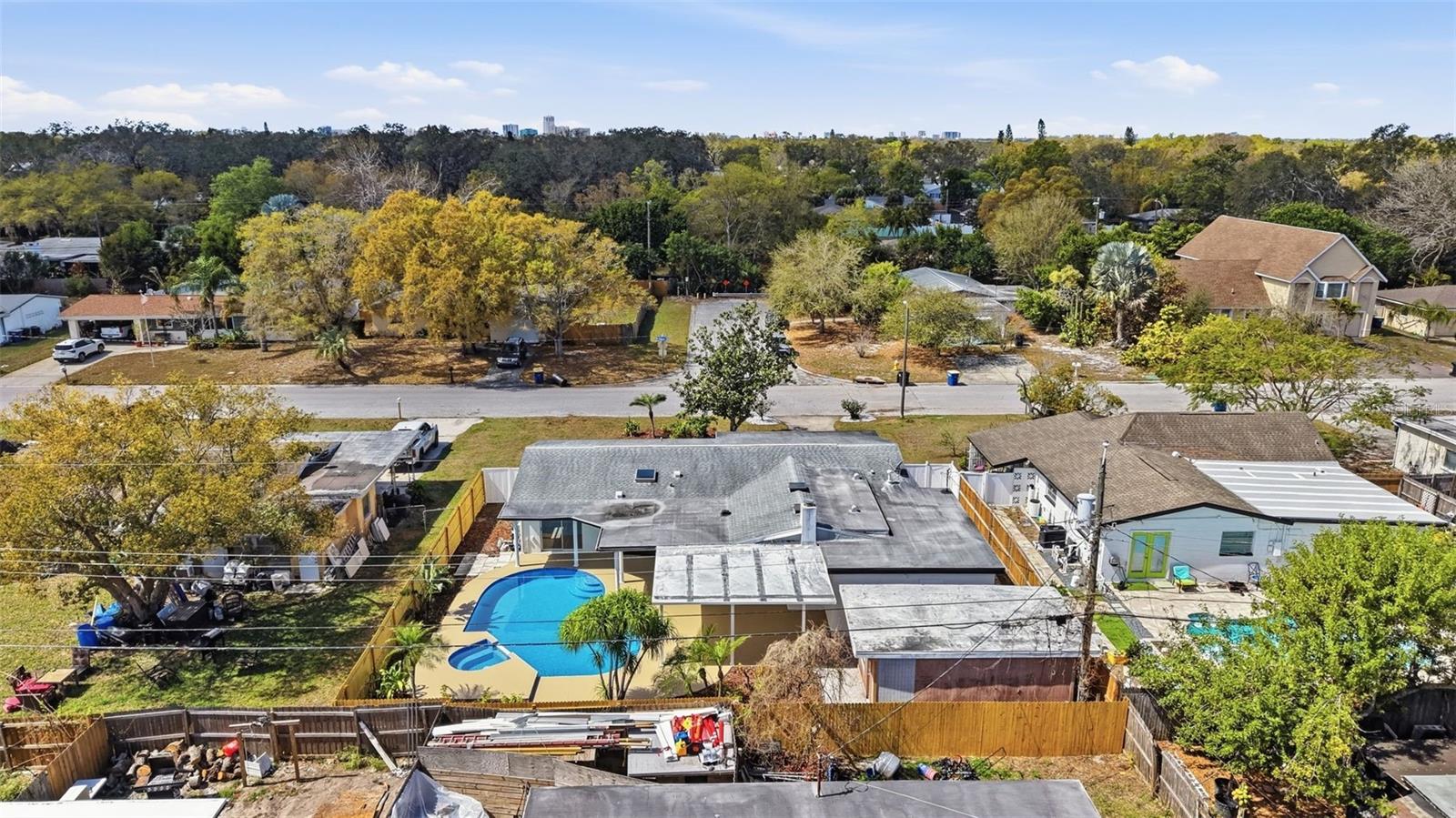 Image 49 of 59 For 327 Duncan Avenue